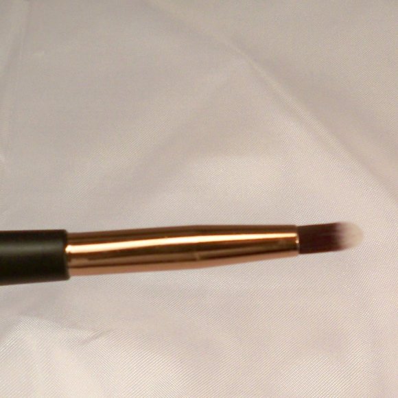 New Quality 7 piece Cosmetic Makeup Brush Set - Picture 6 of 11